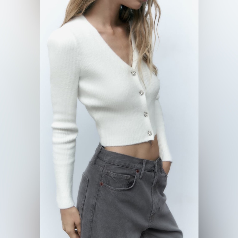 Jewel Button Knit Cardigan